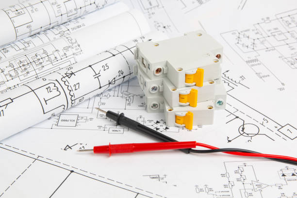 Encontre o melhor projeto circuito elétrico